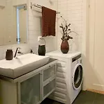 Cabin By The Fjord Med Spa Semesterbostad *