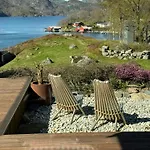 Σπίτι διακοπών By The Fjord Med Gronsfjord