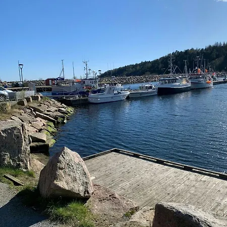 By The Fjord Med Casa de Férias