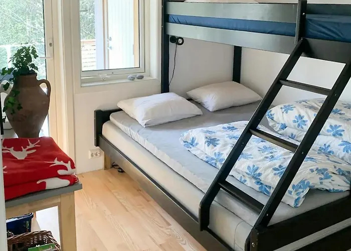 By The Fjord Med Gronsfjord